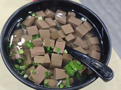 -莱莱小笼·乔艾