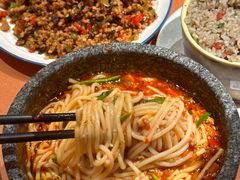 -浩海火燒雲傣家菜(芮欧百货店)