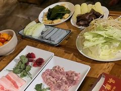 -城墙拐拐火锅(三峡广场黑金冠店)