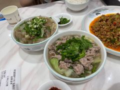 -犇逸·乐山跷脚牛肉·四川现炒(览海店)