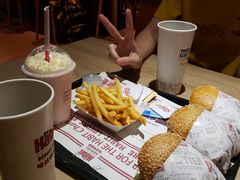 -The Habit Burger Grill 哈比特汉堡(复兴soho店)