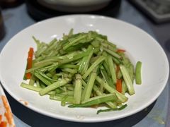 -吴越荣记苏州菜·松鼠桂鱼 100% 活鱼现做(月光码头店)