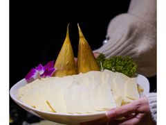 冬笋-巴奴毛肚火锅(二七万达店)