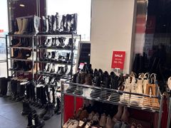 -燕莎奥特莱斯购物中心