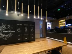 -瑞幸咖啡(纽宾凯酒店新华路店)