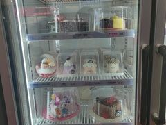 -DQ·蛋糕·冰淇淋(大宁国际商业广场店)