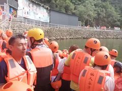 -仙人谷漂流景区