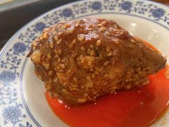 -爆炸头阿姨小四川正宗川味小吃(无任何分店)