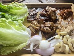 -沪上名羊天下•烤羊腿•东北烧烤•小龙虾(浦东直营总店)