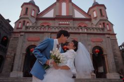 -索菲亚婚纱摄影