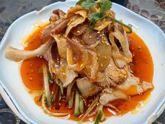 -湖南人家湘菜馆(镇江路店)