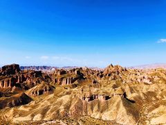 -冰沟丹霞旅游景区