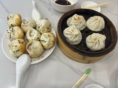 -老西白点心店