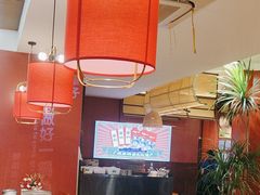 -刘姐啤酒鱼民族演艺餐厅(西街总店)