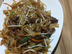 干炒牛河-胜记凯心茶餐厅(汇金财富广场店)
