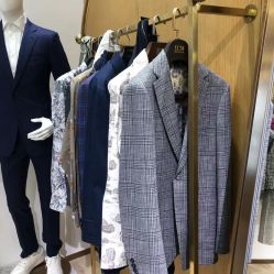 -红领RED COLLAR西装定制体验中心