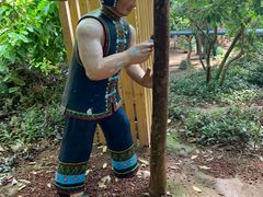 -呀路古热带植物园