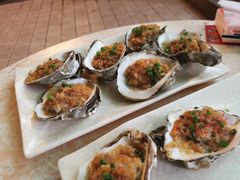 -大富蚝乌东哥饭店·石锅鱼杂·柠檬鸭(革新路店)