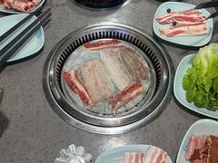 -金滏山·烤肉海鲜火锅自助(襄阳万达店)