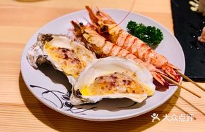 Grilled Sea Urchin and Scallop Bake