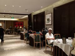 -广州中心皇冠假日酒店·百粤楼