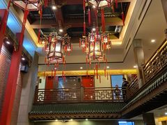 -梅龙镇酒家(南京西路总店)