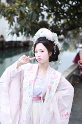 -一揽芳华汉服旗袍体验馆(拙政园店)