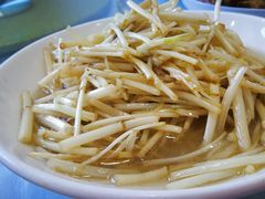 白芹-天乐农家鱼头王(天目湖店)