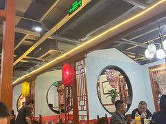 -乡土黄·鲜牛肉火锅·小龙虾(兴业街店)
