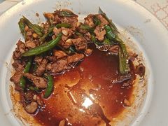 -阿瓦山寨·湘菜现炒·剁椒鱼头王(咸阳总店)