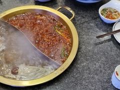-小天鹅火锅·一线江景洪鼎旗舰店(洪崖洞店)