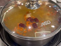 -胡须佬鸡煲四季火锅店(石厦西村直营店)