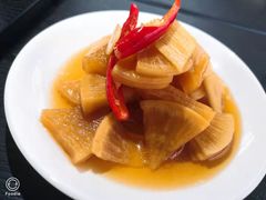 -河畔春天时尚餐厅