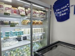-正飞鲜奶(吐鲁番路店)