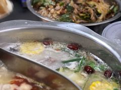 -周良天山牛杂城(天山路总店)