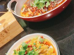 -川流不息·地道川菜·小龙虾(新松江路店)