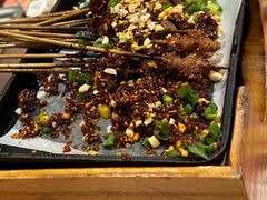 泼辣猪小串-木屋烧烤(南新店)