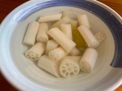 -莲餐厅·湖北菜·潜江小龙虾店(愚园路店)