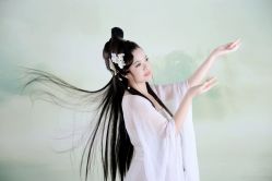 -盘子女人坊生日照·摄影馆(华强店)