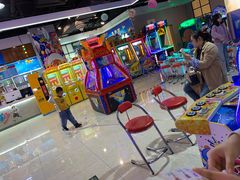 -嘻哈欢乐场(华宇广场店)