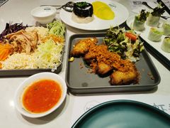 -美奈小馆·越南料理(中航城君尚购物中心店)