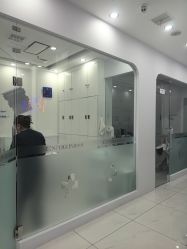 -靓芙泉专研痘痘肌