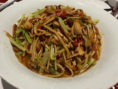 -鑫小城故事·藕汤·家常菜(台北一路总店)