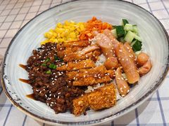 -万能料理屋(钟鼓岭路店)