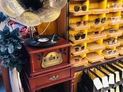 -肆兮眼镜·蔡司·徕卡战略合作店(大坪店)