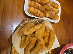 -爆炸头阿姨小四川正宗川味小吃(无任何分店)