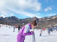 -济南卧虎山滑雪场