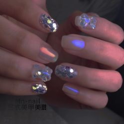 -芊指百魅