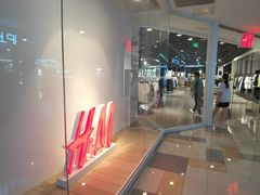 -H&M(鹏欣水游城店)