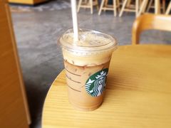 -星巴克臻选(成都环球乐天店)
